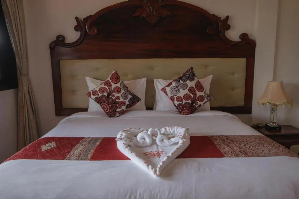 Bed in The View Pavilion Hotel