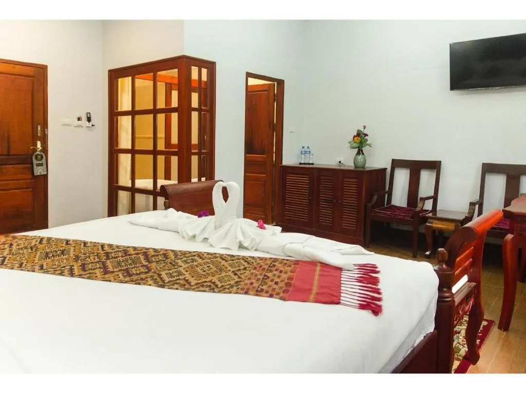 Bed in The View Pavilion Hotel