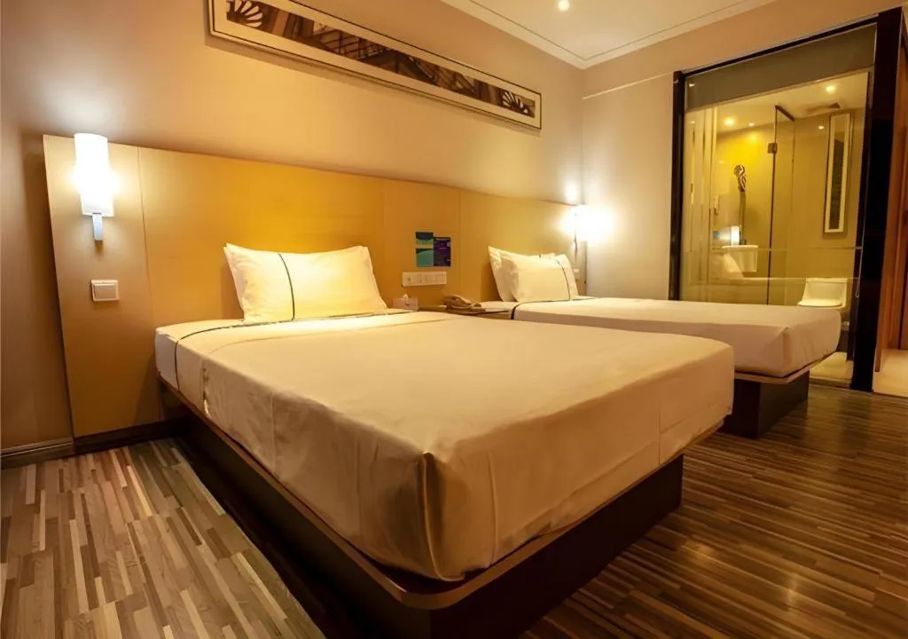 Bed in City Comfort Inn Hechi Du'an Wenti Square