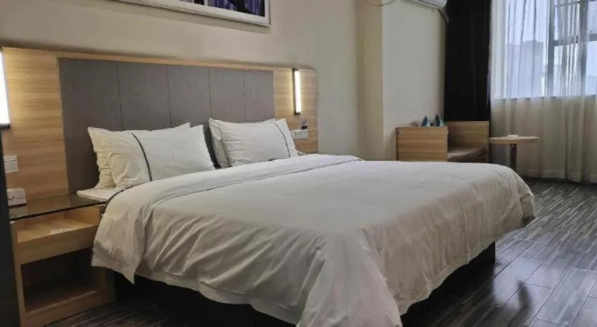 Bed in City Comfort Inn Hechi Du'an Wenti Square