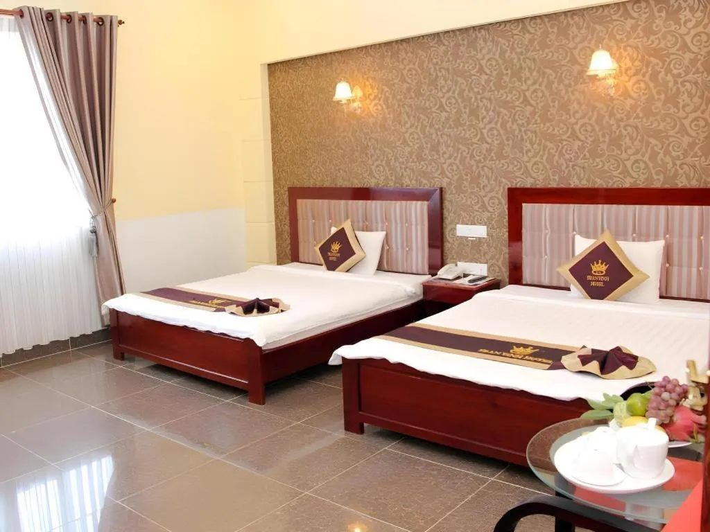 Bed in Tran Vinh Hotel