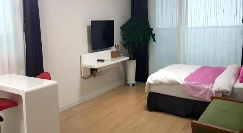 Bed in Swansea Resort