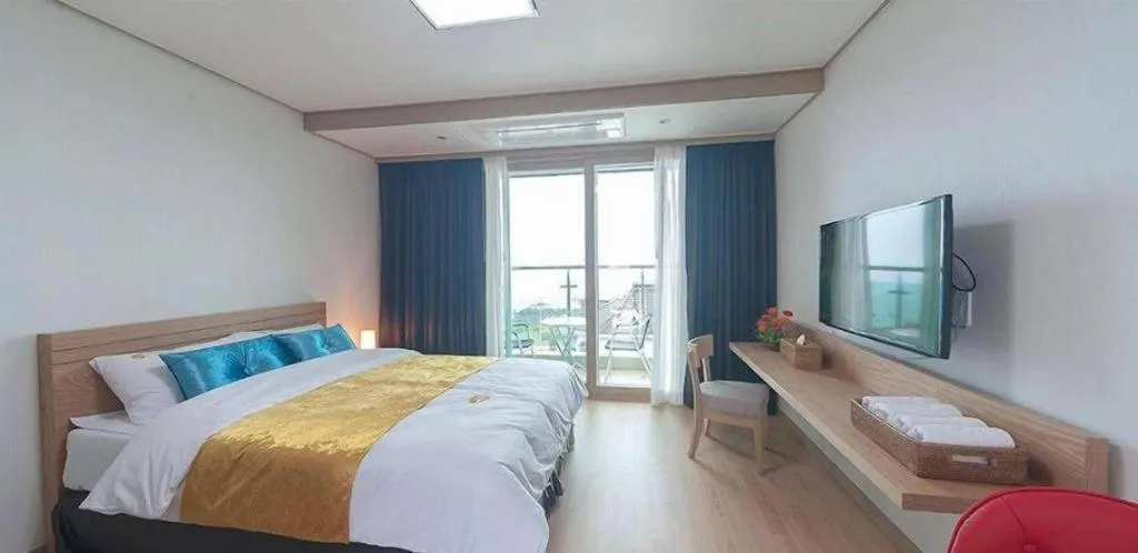 Bed in Swansea Resort