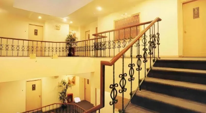 Losari Blok M Hotel Jakarta