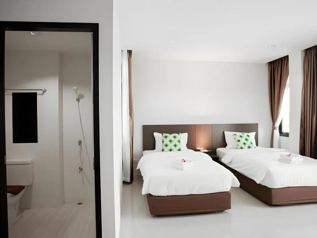 Bed in The Viewpoint Hotel