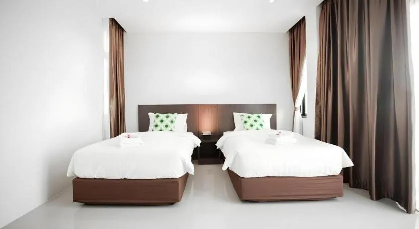 Bed in The Viewpoint Hotel