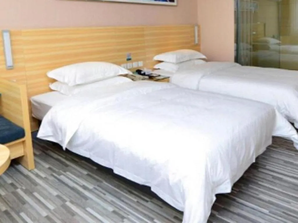 Bed in City Comfort Inn Shantou Jinhu Road Branch