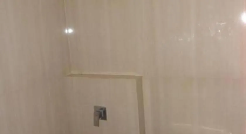 De Lemon Gatsu Hotel