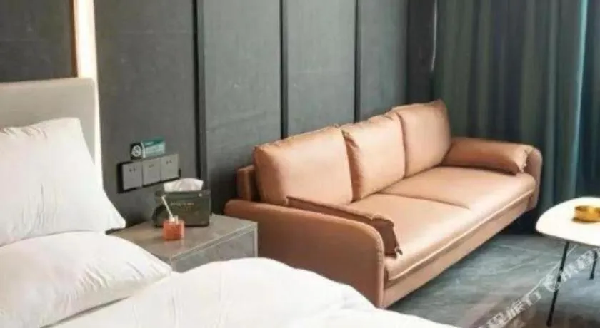 Bed in Haikou Kai Wei Hotel