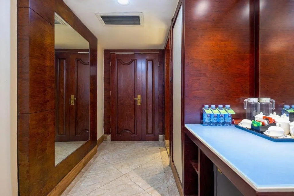 Haikou Kai Wei Hotel