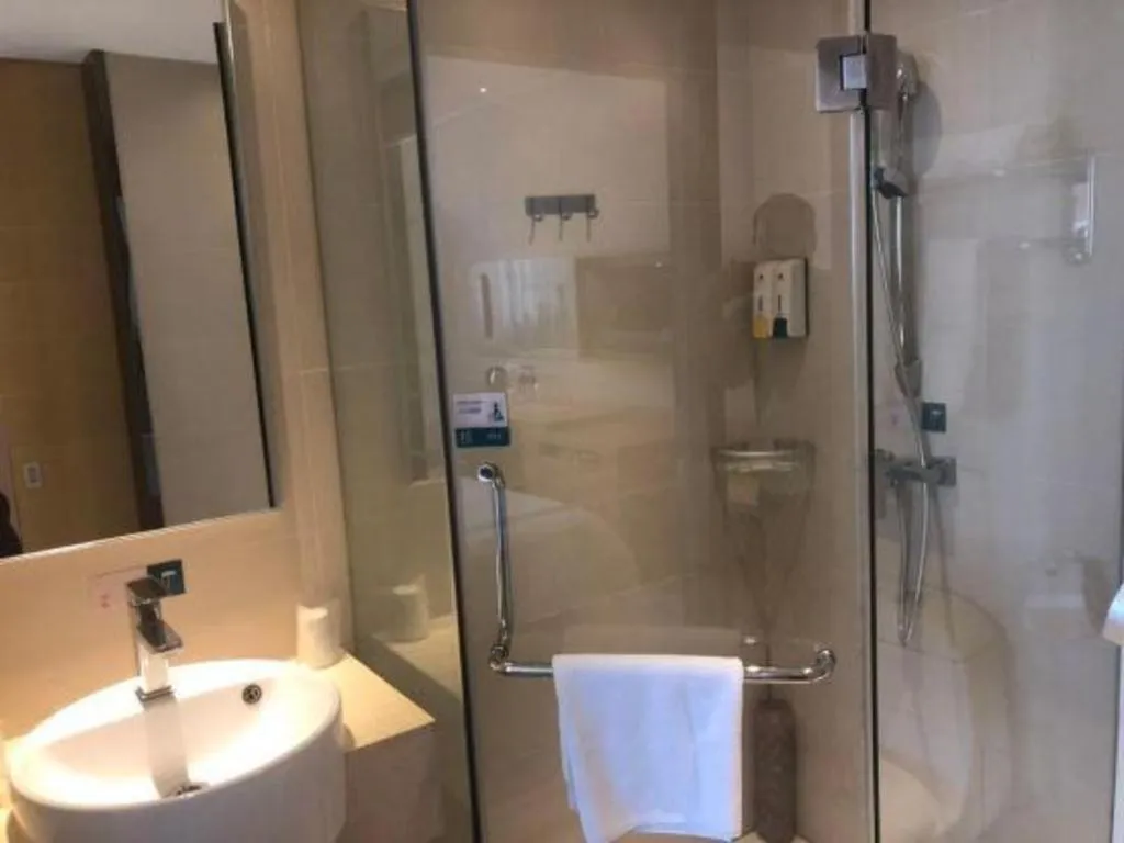 City Comfort Inn Huanggang Baota Avenue