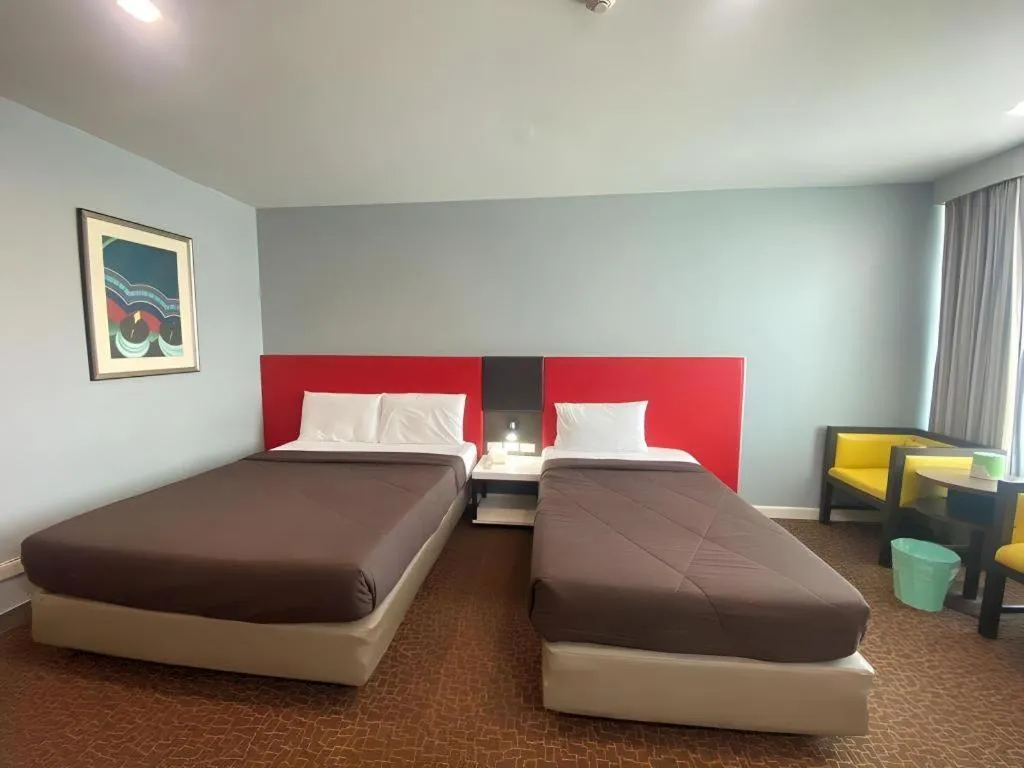 Bed in Thamrongin Hotel