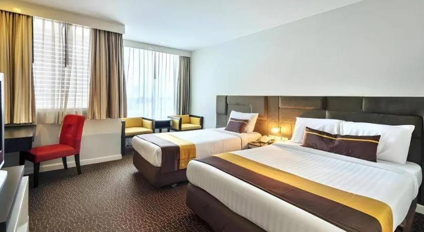 Bed in Thamrongin Hotel