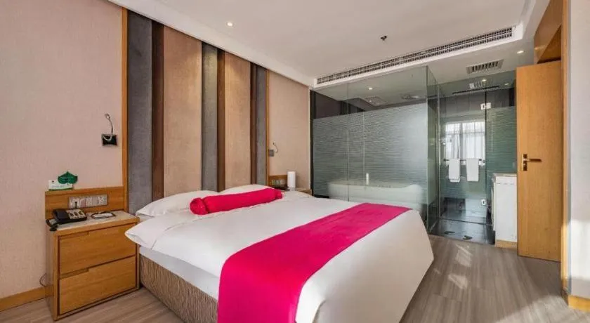 Bed in Xian Leica Hotel