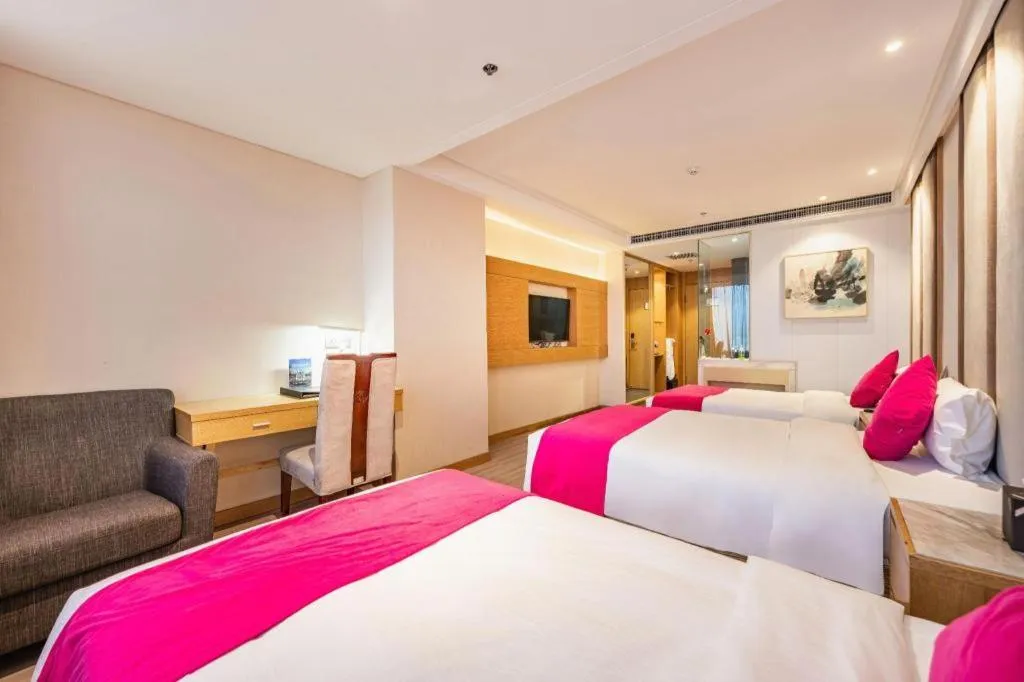 Bed in Xian Leica Hotel