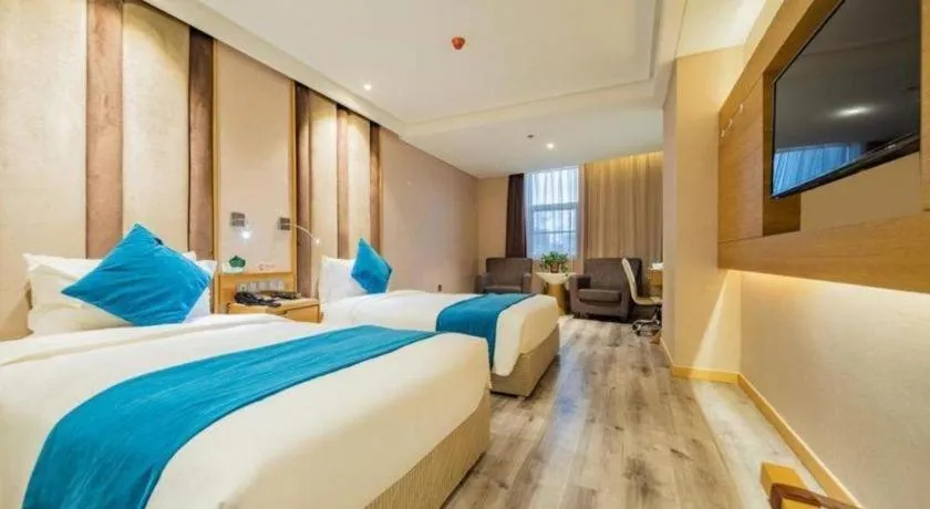 Bed in Xian Leica Hotel