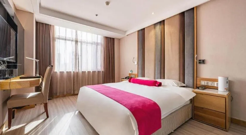 Bed in Xian Leica Hotel