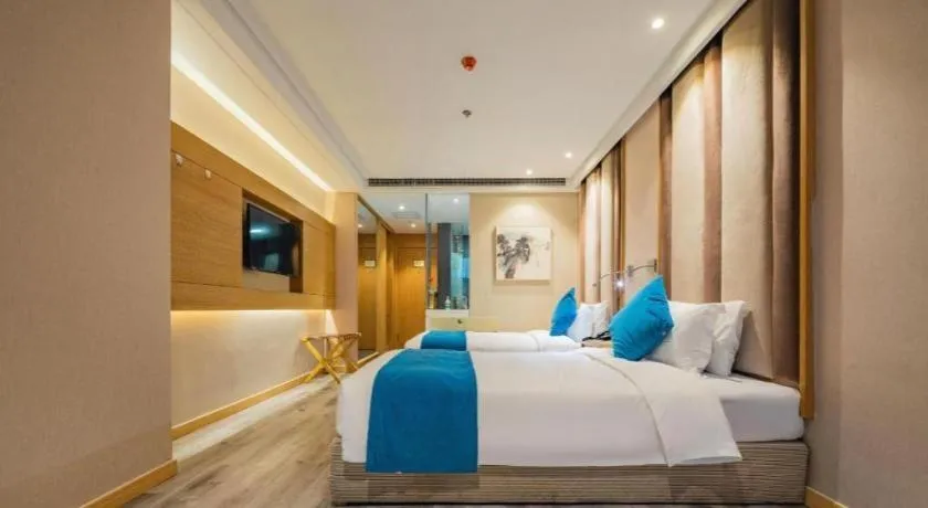 Bed in Xian Leica Hotel