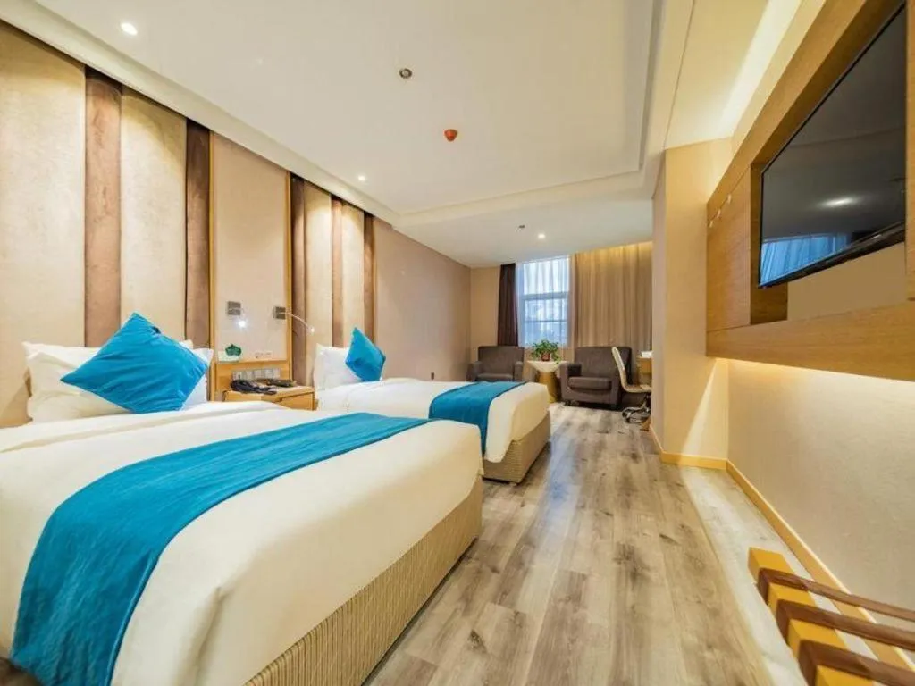 Bed in Xian Leica Hotel