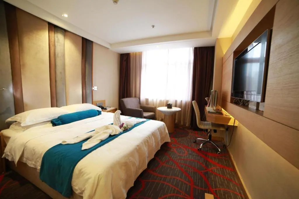 Bed in Xian Leica Hotel