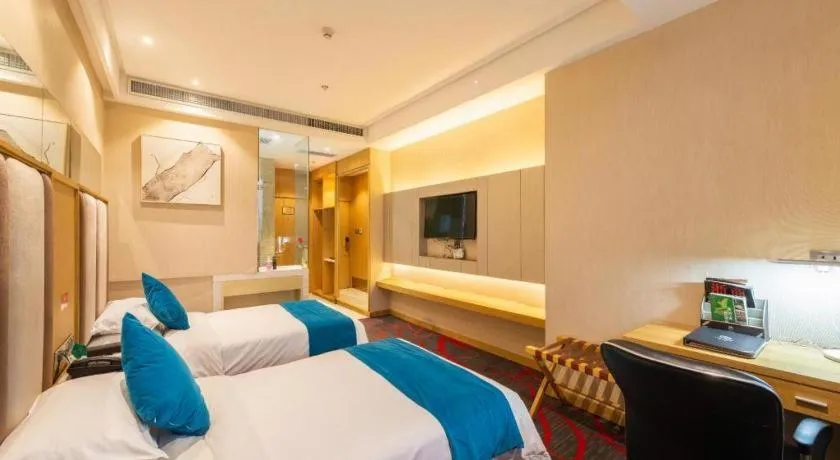 Bed in Xian Leica Hotel