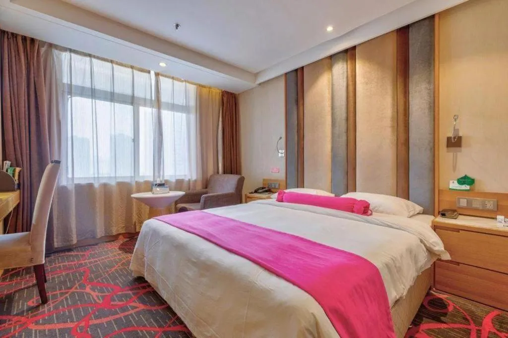 Bed in Xian Leica Hotel