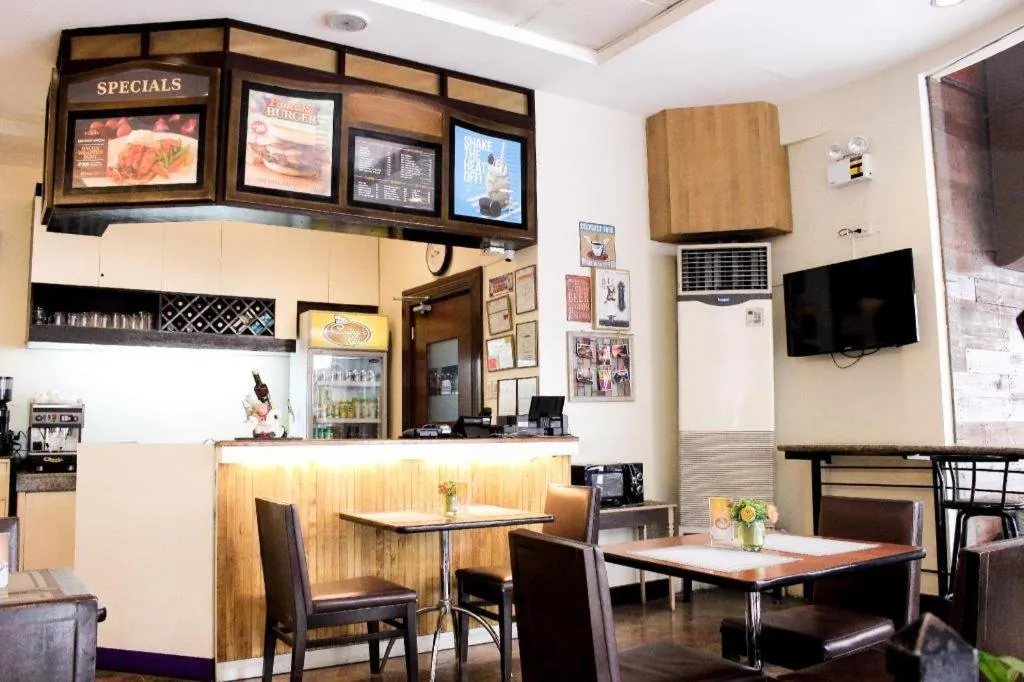 Majestic Hotel Manila - Formerly Octagon Mansion Hotel Manila