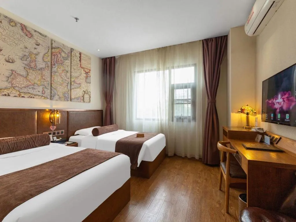 Bed in James Joyce Coffetel Xi'an Lingtong The Terracotta Army Huaqingchi University Town Metro Station