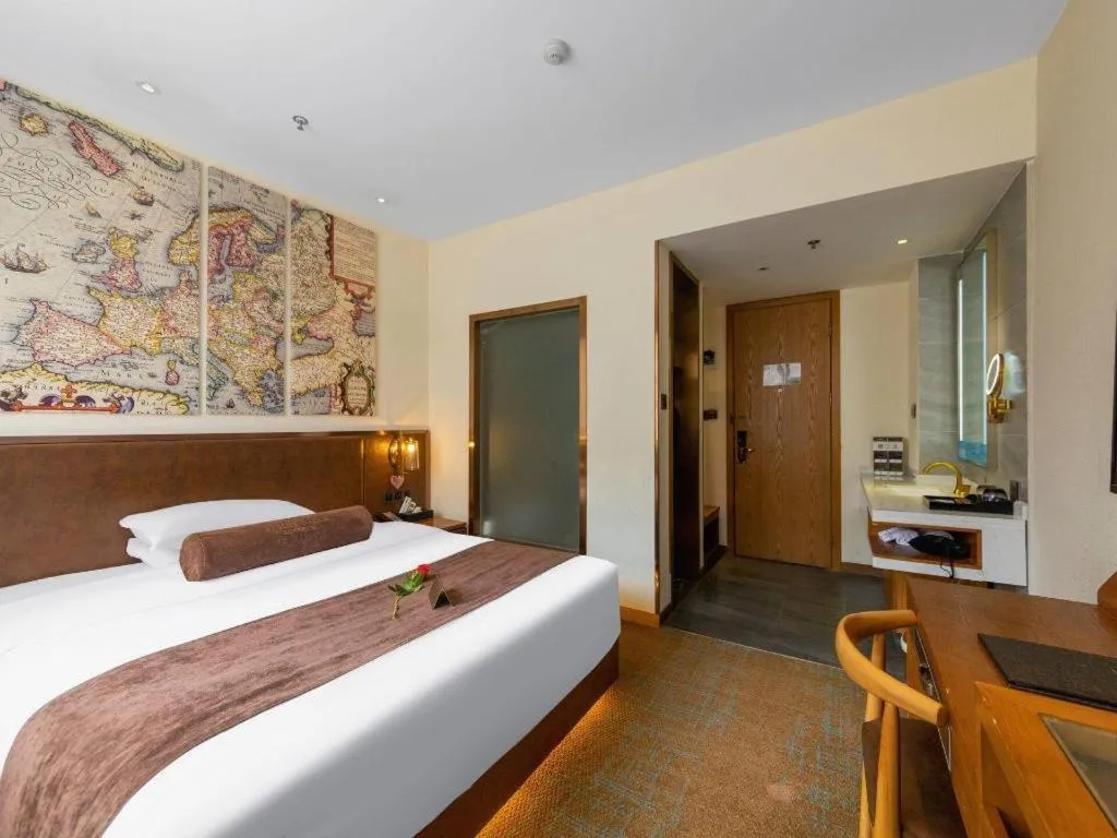 Bed in James Joyce Coffetel Xi'an Lingtong The Terracotta Army Huaqingchi University Town Metro Station