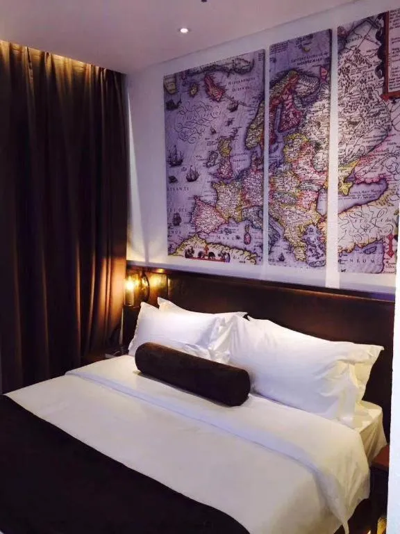 Bed in James Joyce Coffetel Xi'an Lingtong The Terracotta Army Huaqingchi University Town Metro Station