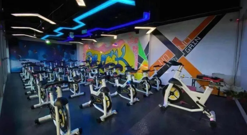 James Joyce Coffetel Xi'an Lingtong The Terracotta Army Huaqingchi University Town Metro Station