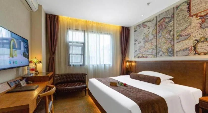 Bed in James Joyce Coffetel Xi'an Lingtong The Terracotta Army Huaqingchi University Town Metro Station