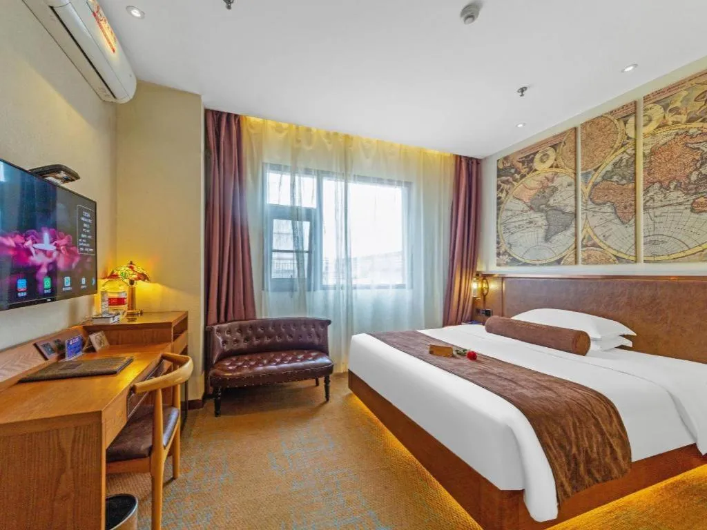 Bed in James Joyce Coffetel Xi'an Lingtong The Terracotta Army Huaqingchi University Town Metro Station