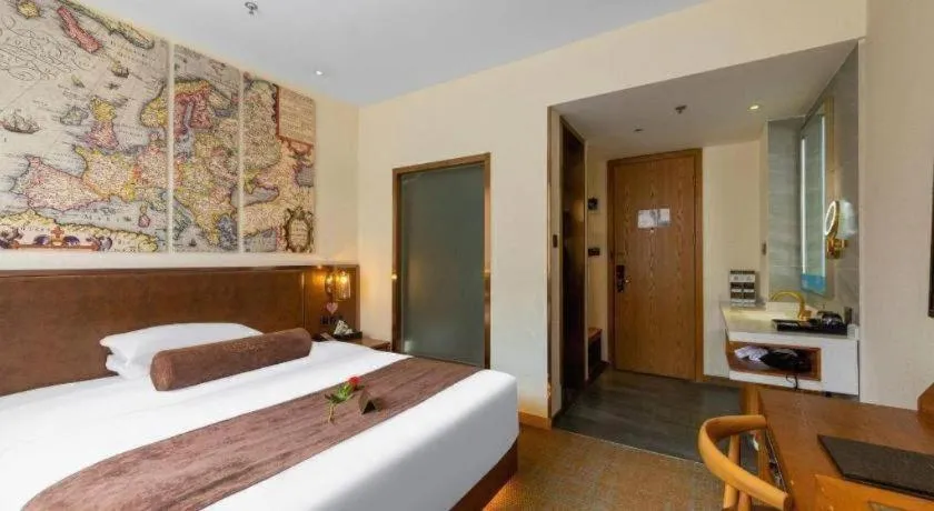 Bed in James Joyce Coffetel Xi'an Lingtong The Terracotta Army Huaqingchi University Town Metro Station