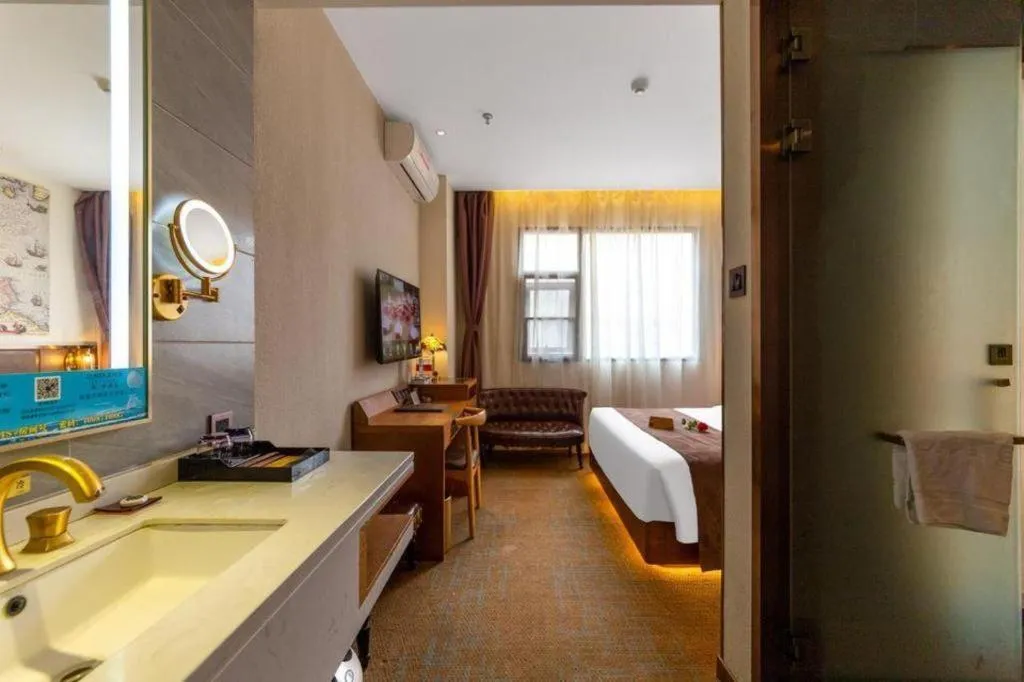 Bed in James Joyce Coffetel Xi'an Lingtong The Terracotta Army Huaqingchi University Town Metro Station