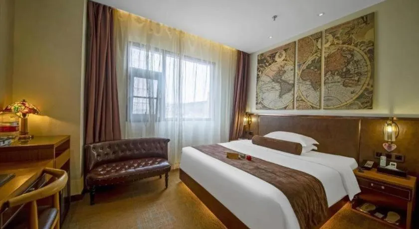 Bed in James Joyce Coffetel Xi'an Lingtong The Terracotta Army Huaqingchi University Town Metro Station