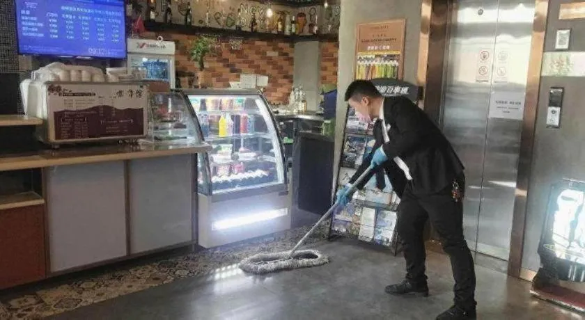 James Joyce Coffetel Xi'an Lingtong The Terracotta Army Huaqingchi University Town Metro Station