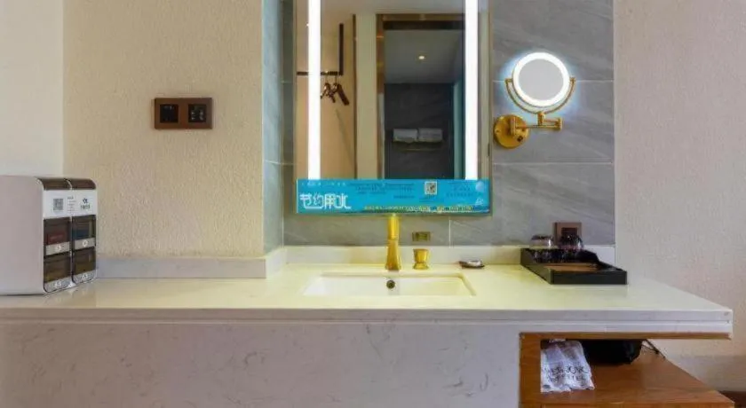 James Joyce Coffetel Xi'an Lingtong The Terracotta Army Huaqingchi University Town Metro Station