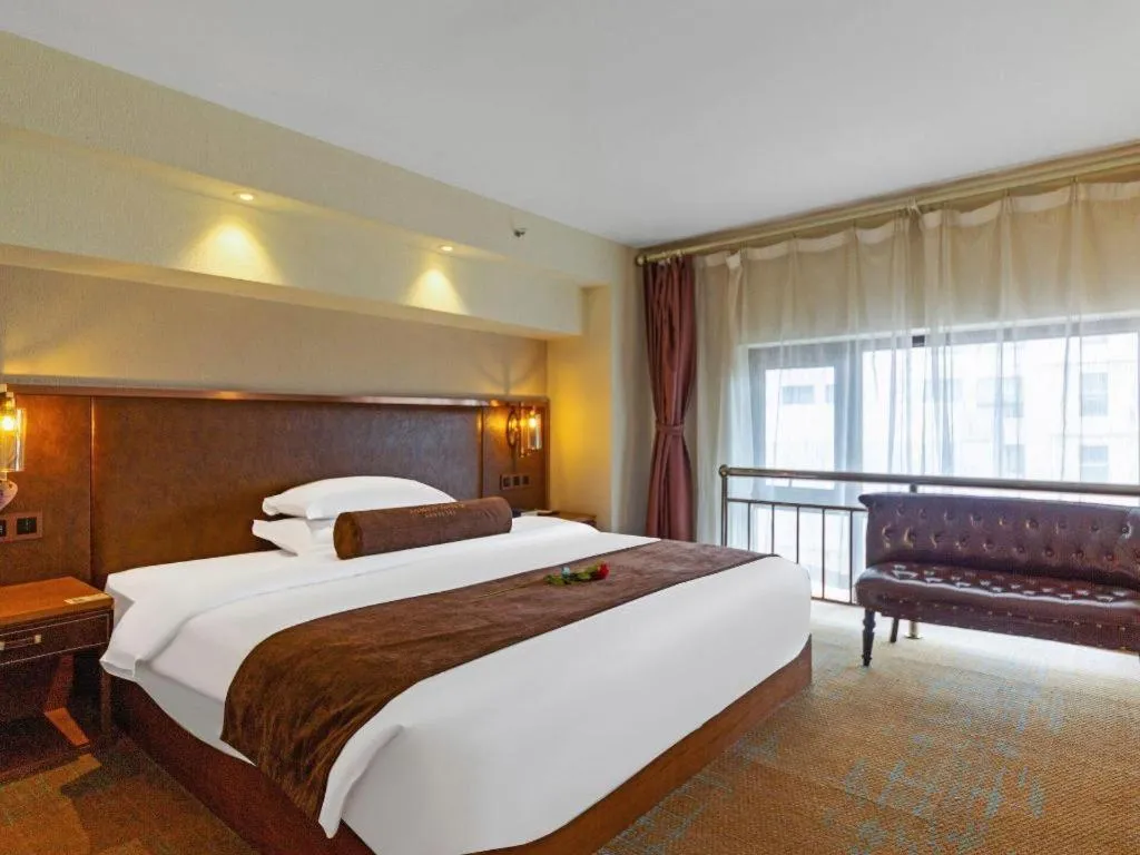 Bed in James Joyce Coffetel Xi'an Lingtong The Terracotta Army Huaqingchi University Town Metro Station