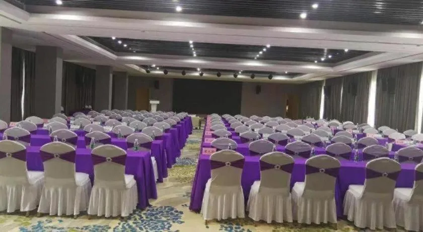 Lavande Hotels Xinyu Chengbei Square