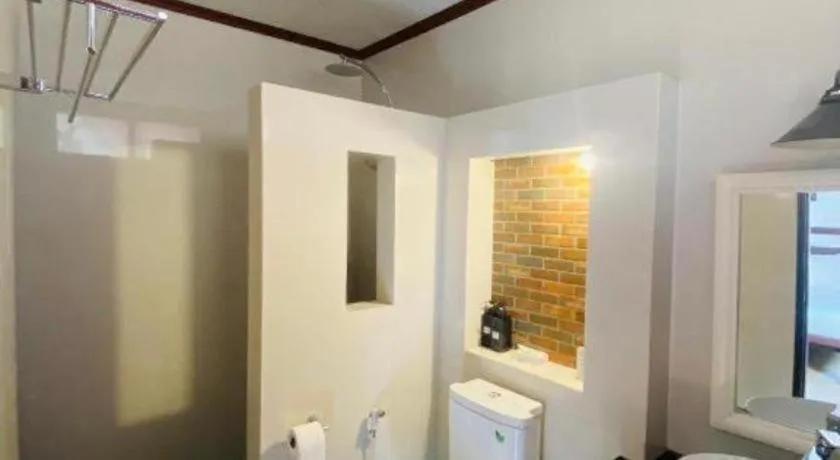 Alongkot Beach Resort Khanom