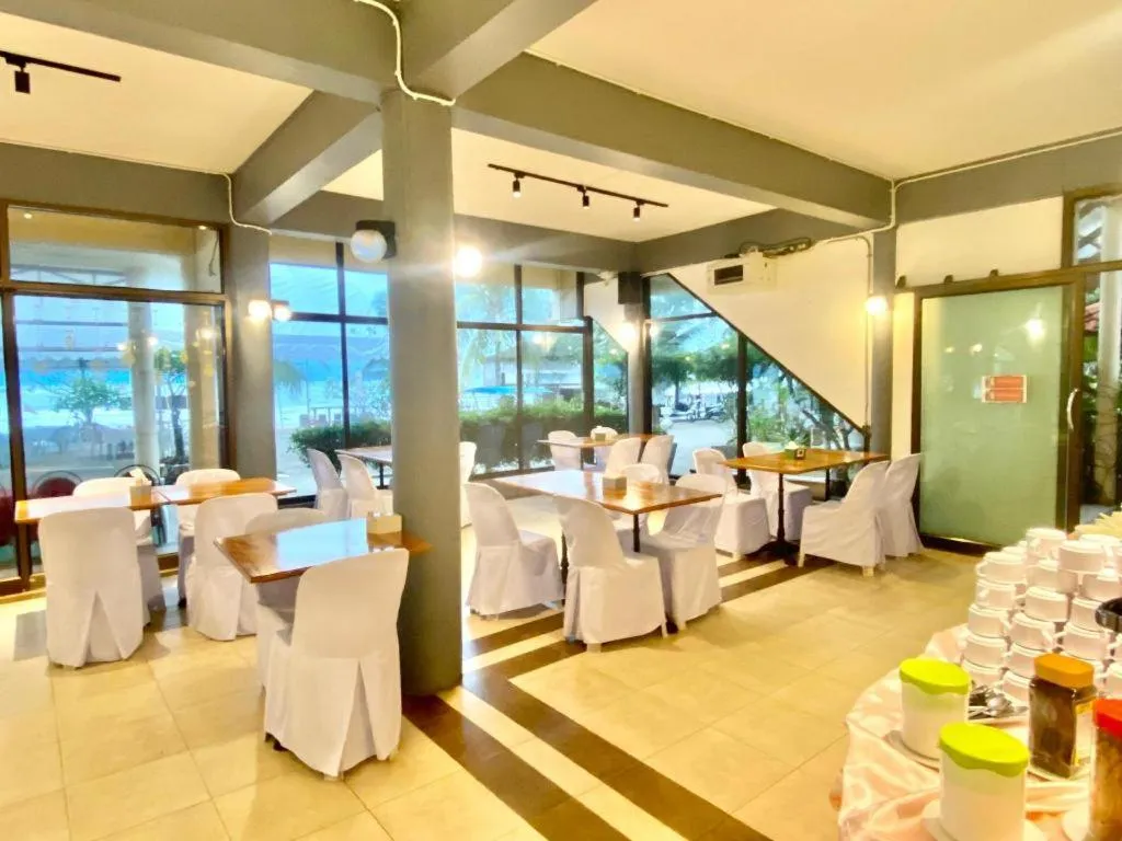 Alongkot Beach Resort Khanom