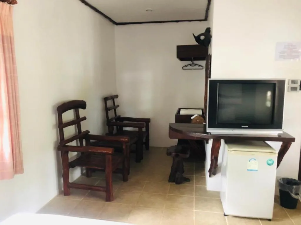 Alongkot Beach Resort Khanom