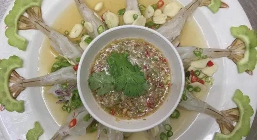 Alongkot Beach Resort Khanom