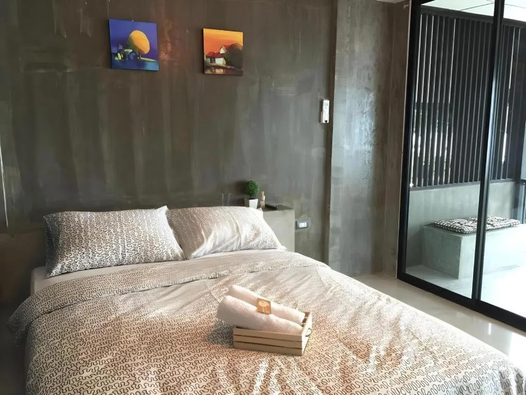 Bed in Rim Kaeng resort