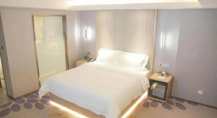 Bed in Lavande Hotels Guangzhou Fangcun Huadiwan Metro Station