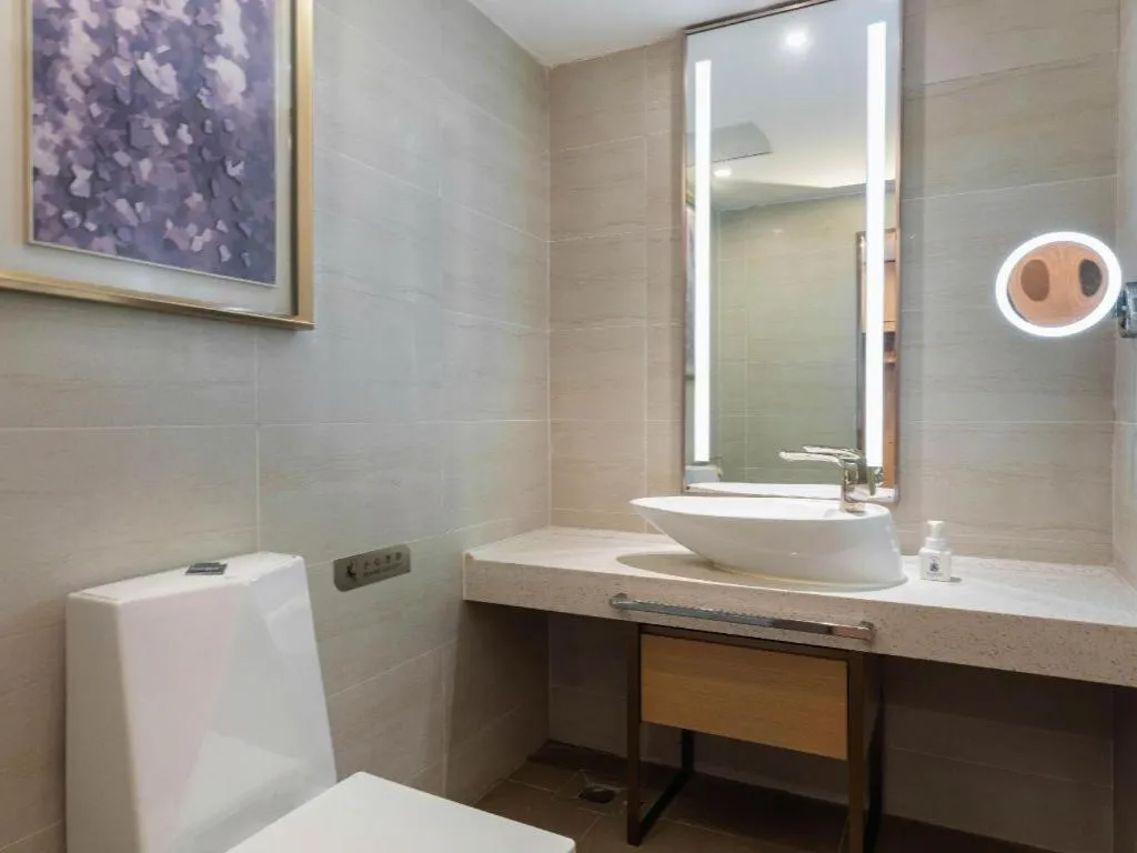 Lavande Hotels Guangzhou Fangcun Huadiwan Metro Station