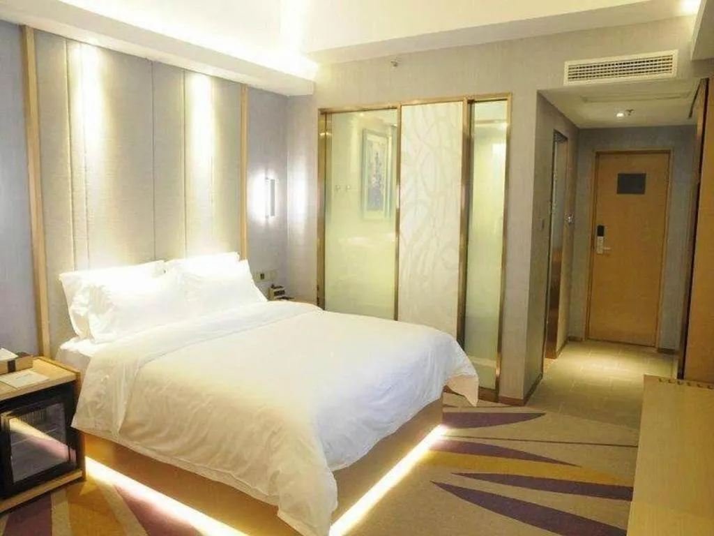 Bed in Lavande Hotels Guangzhou Fangcun Huadiwan Metro Station