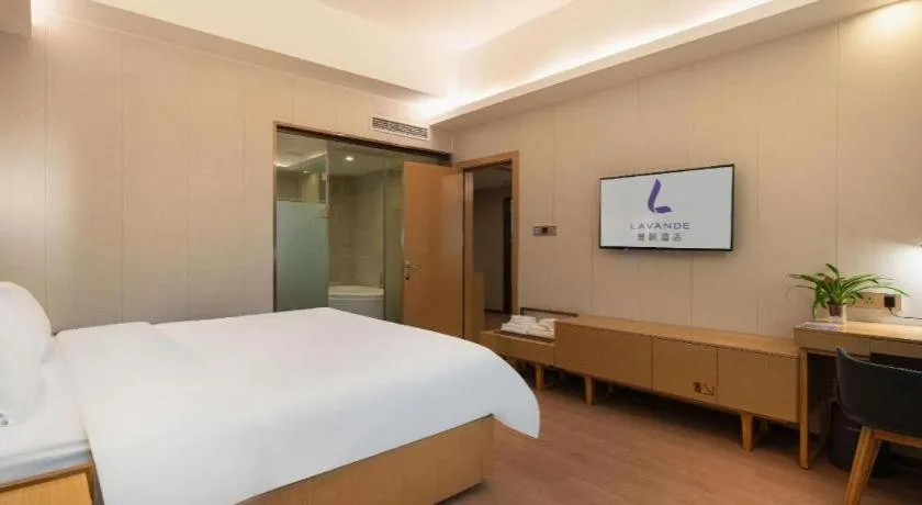 Bed in Lavande Hotels Guangzhou Fangcun Huadiwan Metro Station