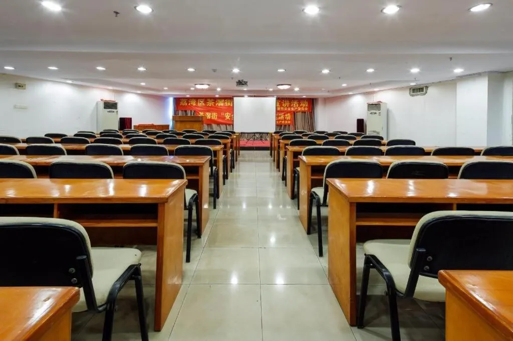 Lavande Hotels Guangzhou Fangcun Huadiwan Metro Station